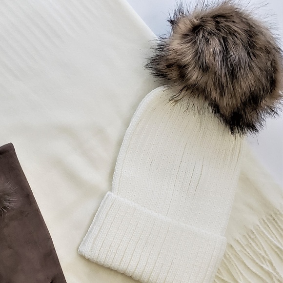 NWT SCARF HAT GLOVE 3-PC GIFT BUNDLE, IVORY/TAUPE - Picture 3 of 3